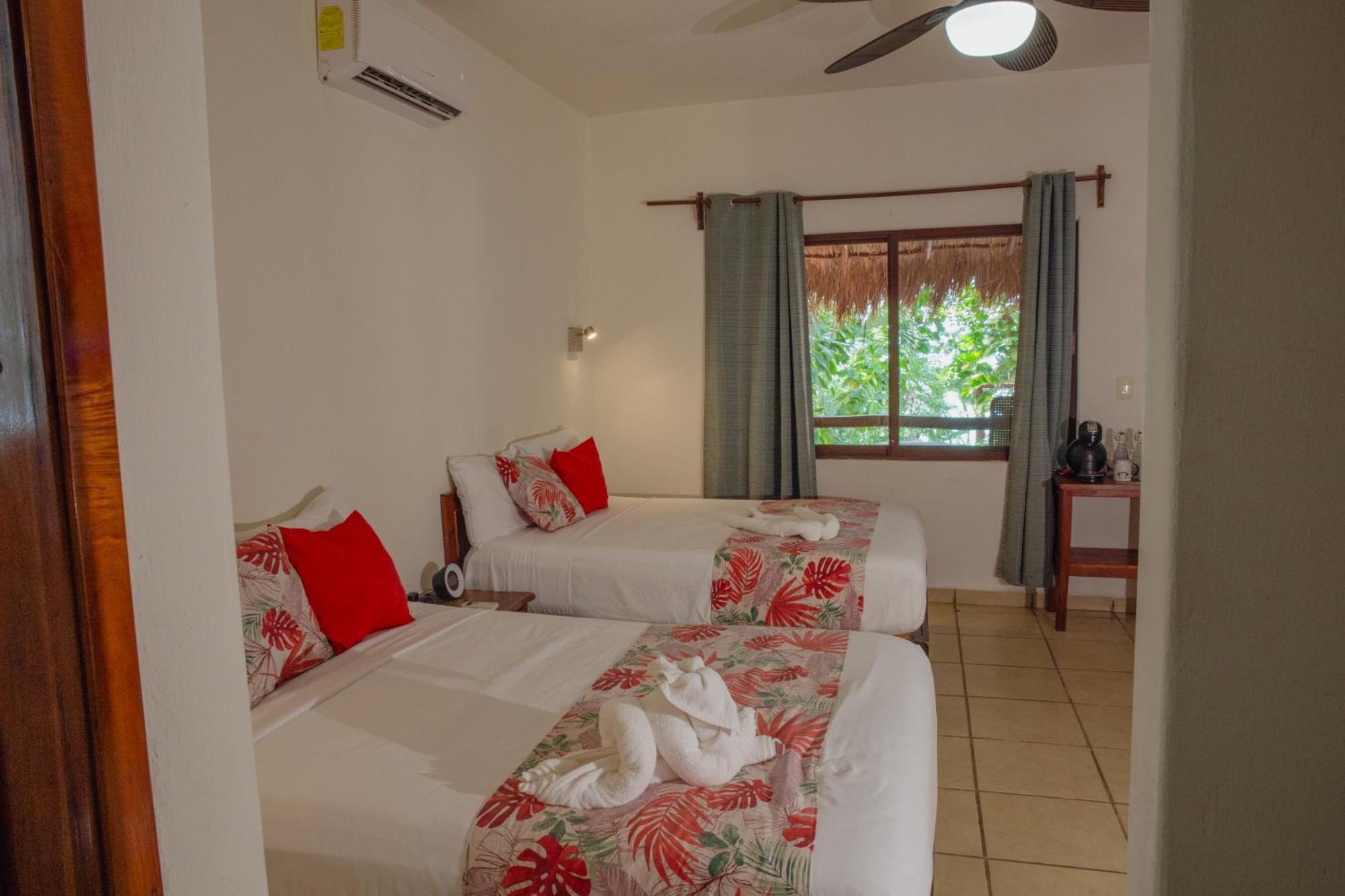 Aluxes Bacalar Hotel Buitenkant foto