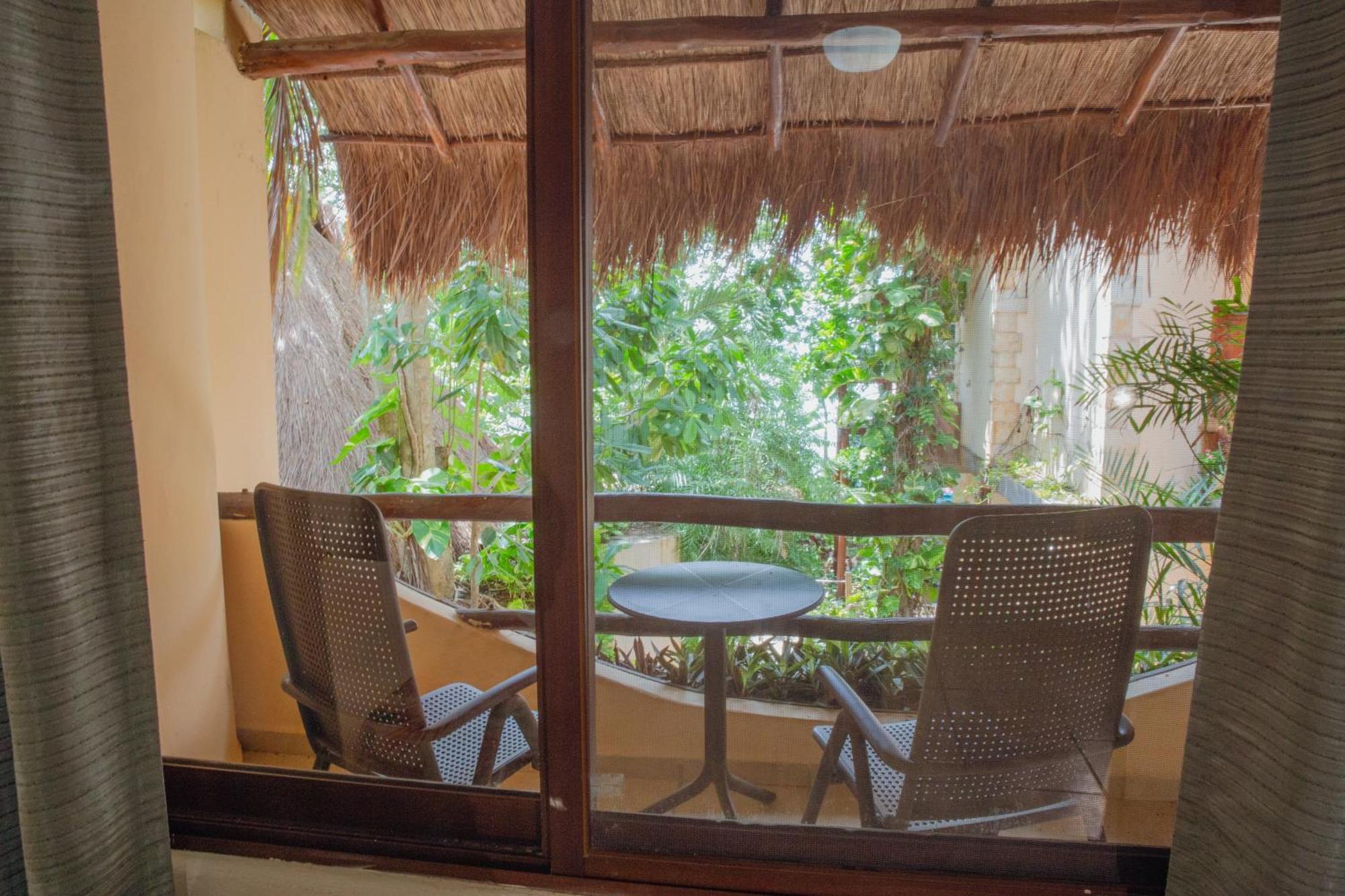 Aluxes Bacalar Hotel Buitenkant foto
