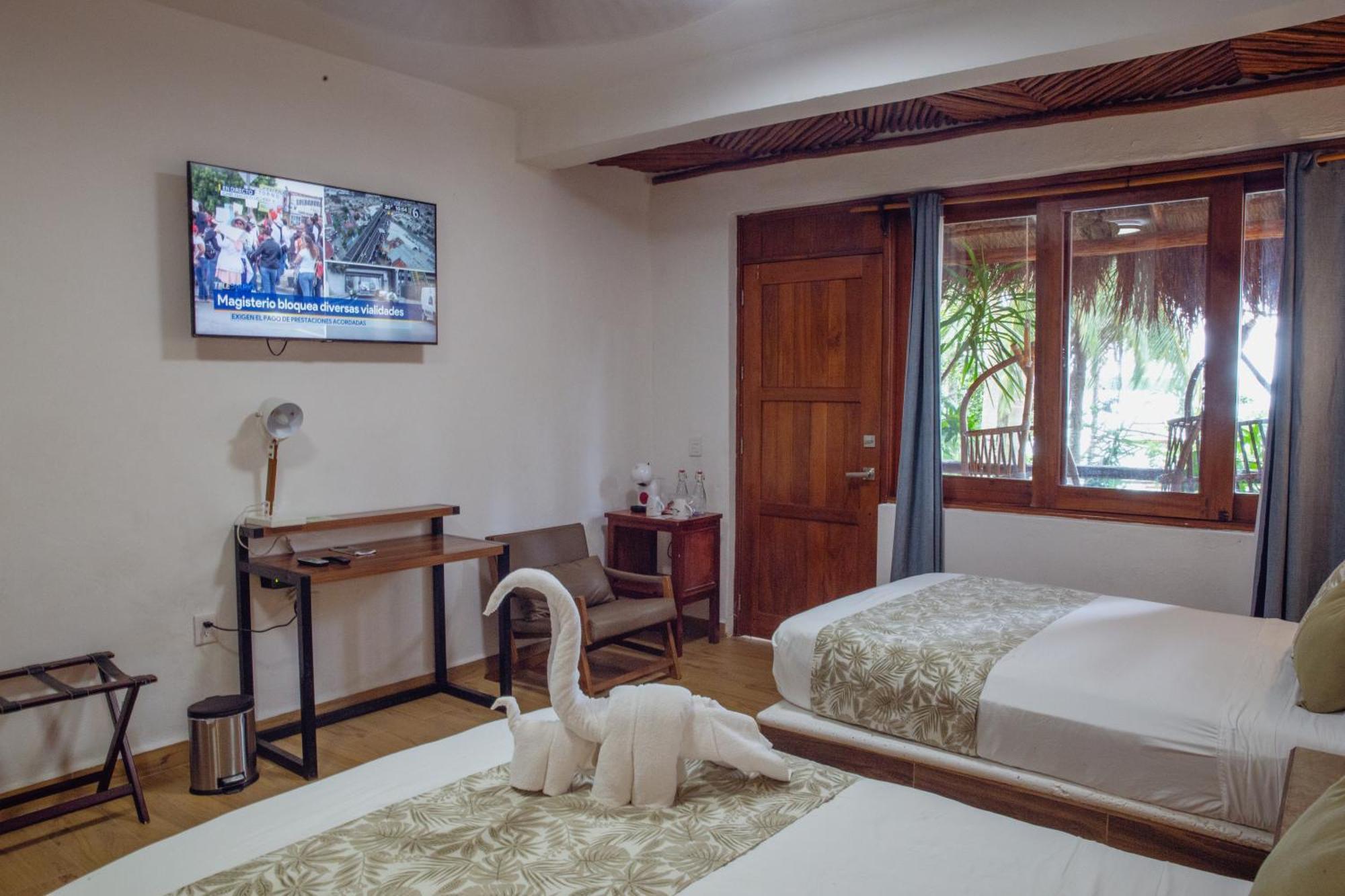 Aluxes Bacalar Hotel Buitenkant foto